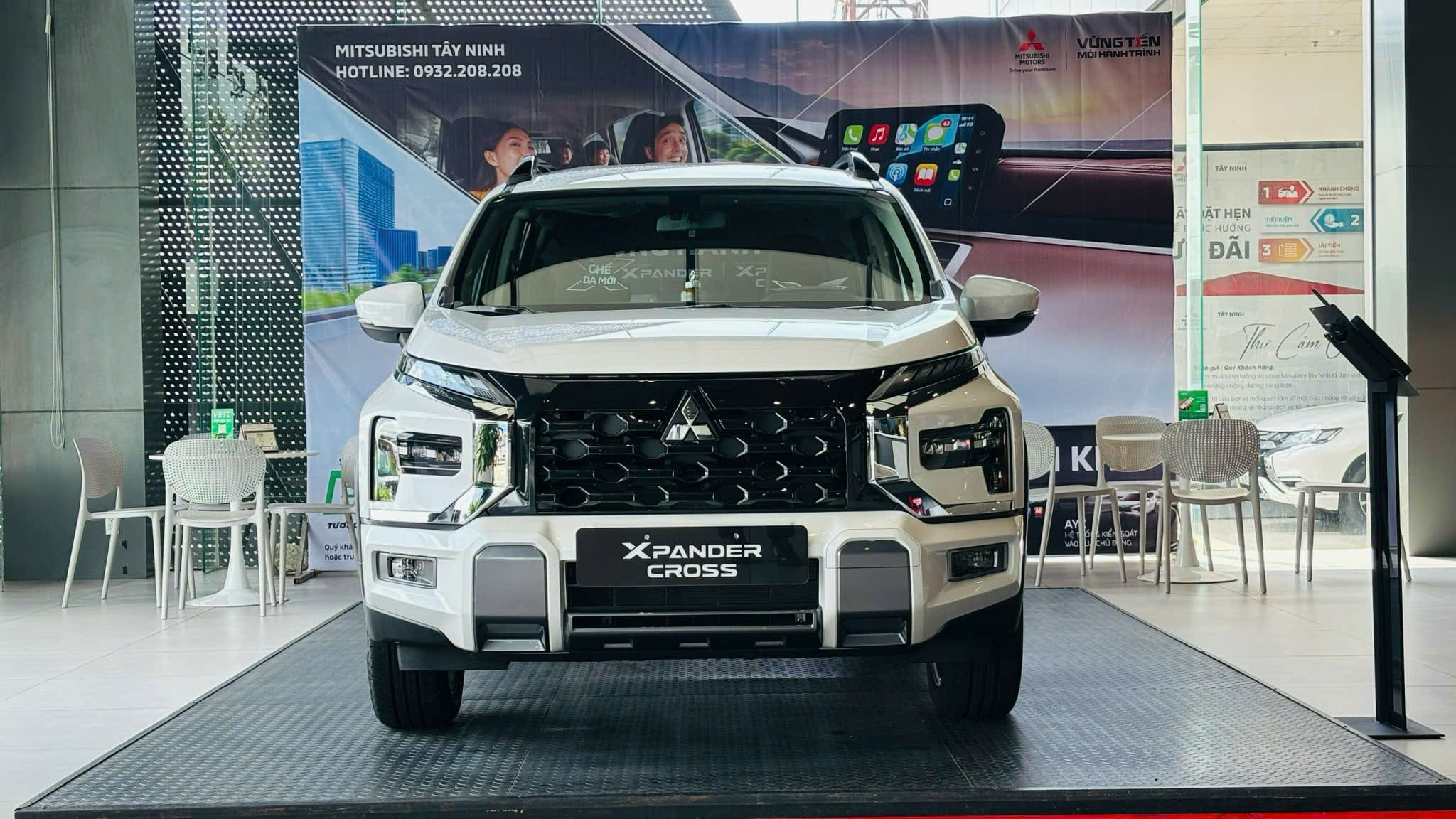 Mitsubishi Xpander Cross