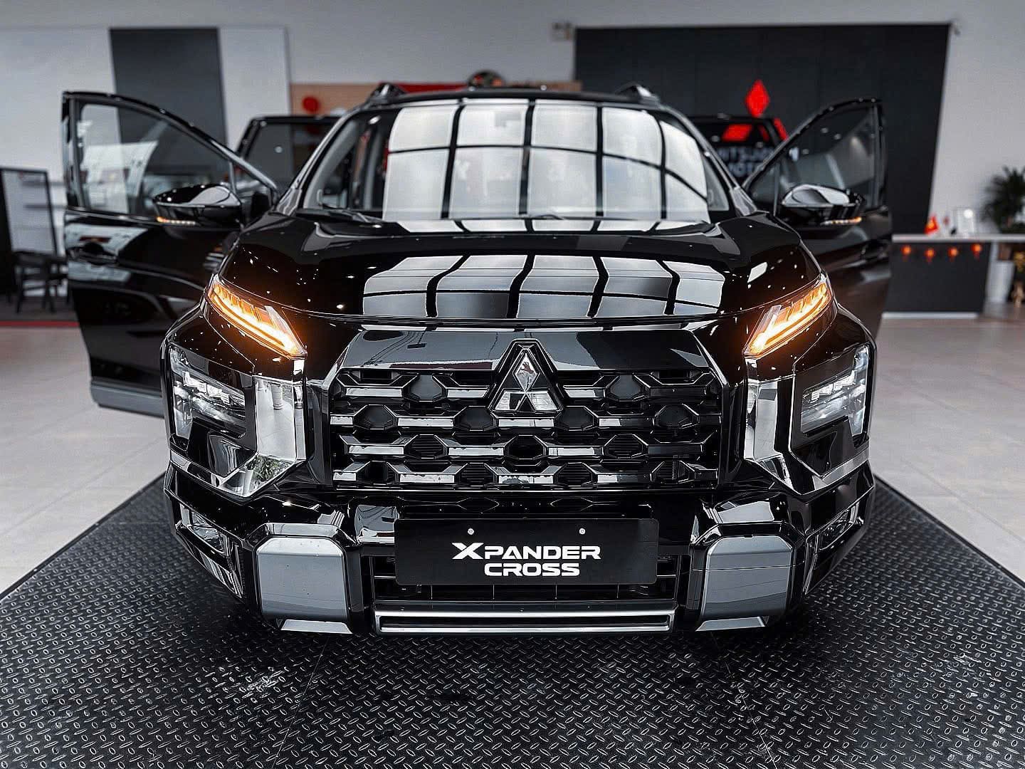 Mitsubishi Xpander Cross